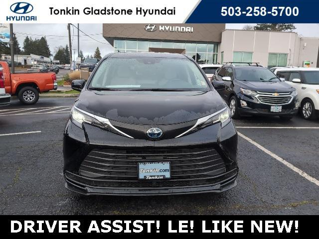 used 2022 Toyota Sienna car, priced at $33,252