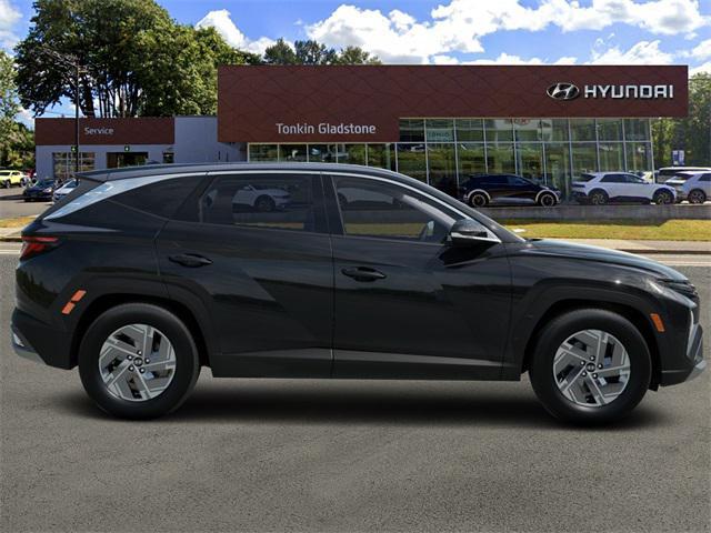 new 2026 Hyundai TUCSON Hybrid car, priced at $31,935