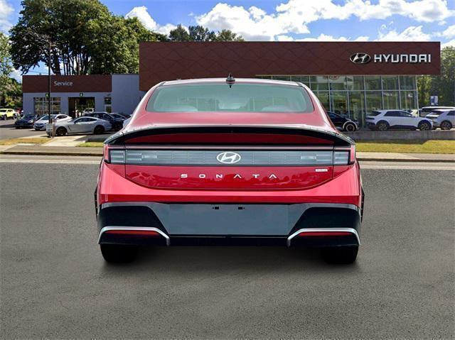 new 2025 Hyundai Sonata Hybrid car, priced at $33,120