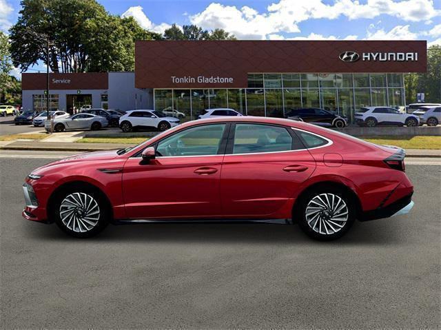 new 2025 Hyundai Sonata Hybrid car, priced at $33,120