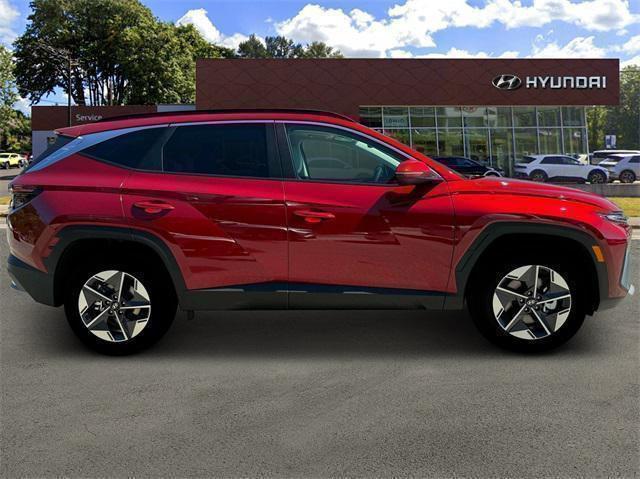 new 2025 Hyundai TUCSON Hybrid car, priced at $36,805