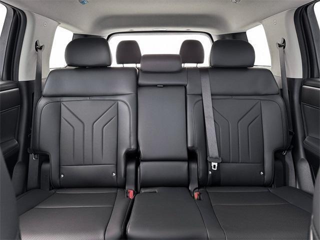 new 2026 Hyundai Santa Fe car, priced at $38,081