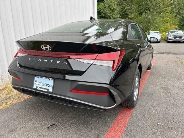 new 2024 Hyundai Elantra car, priced at $21,315