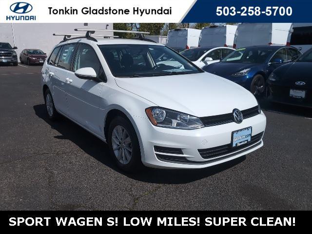 used 2017 Volkswagen Golf SportWagen car, priced at $15,879