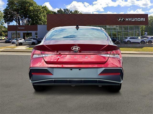 new 2025 Hyundai Elantra car, priced at $27,054