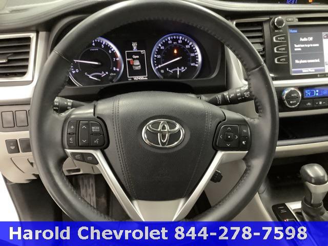used 2016 Toyota Highlander car, priced at $15,997
