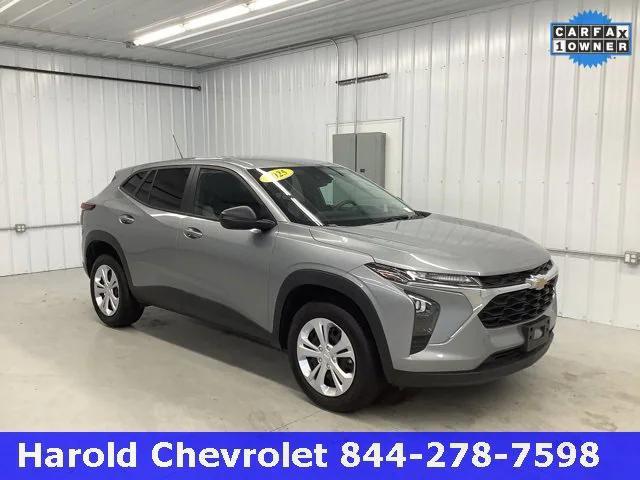 used 2025 Chevrolet Trax car, priced at $23,962