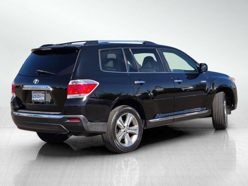 used 2011 Toyota Highlander car, priced at $13,998