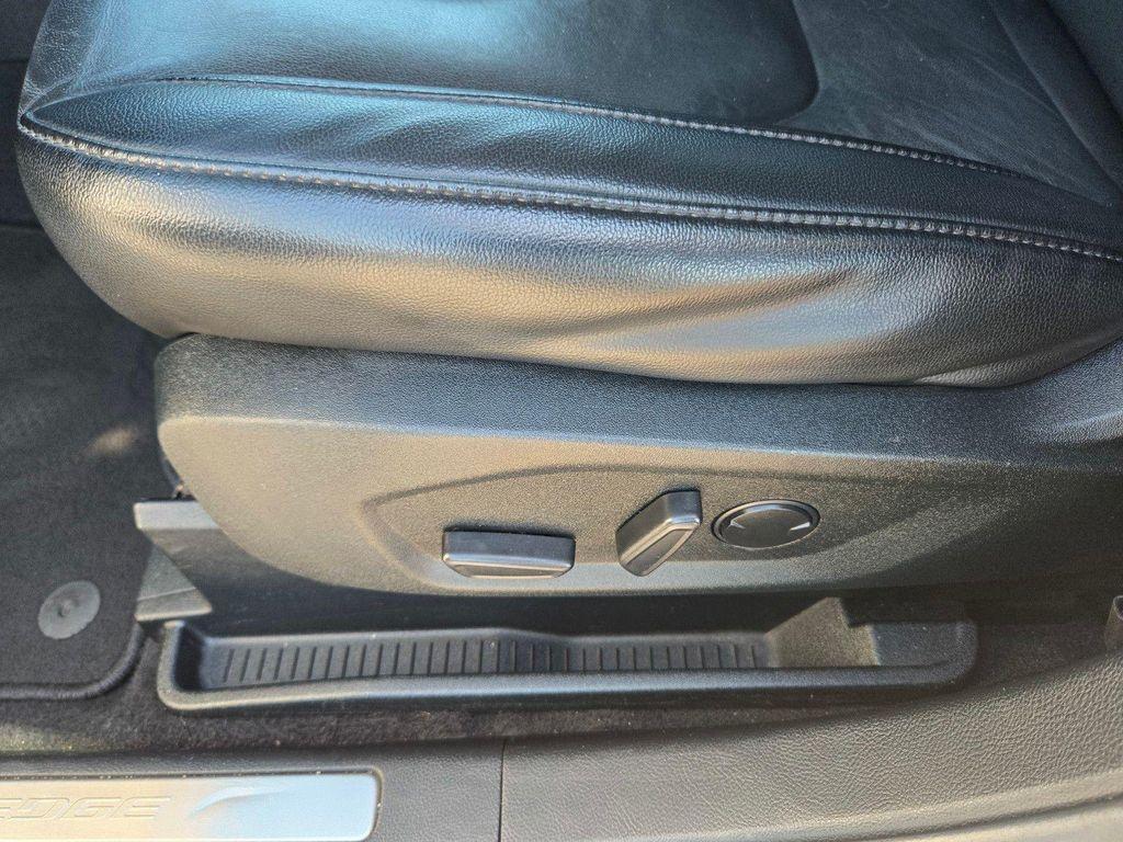 used 2022 Ford Edge car, priced at $22,251