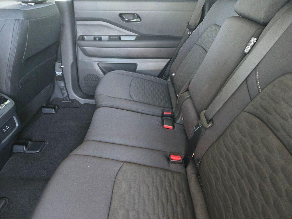 new 2025 Nissan Pathfinder car, priced at $44,225