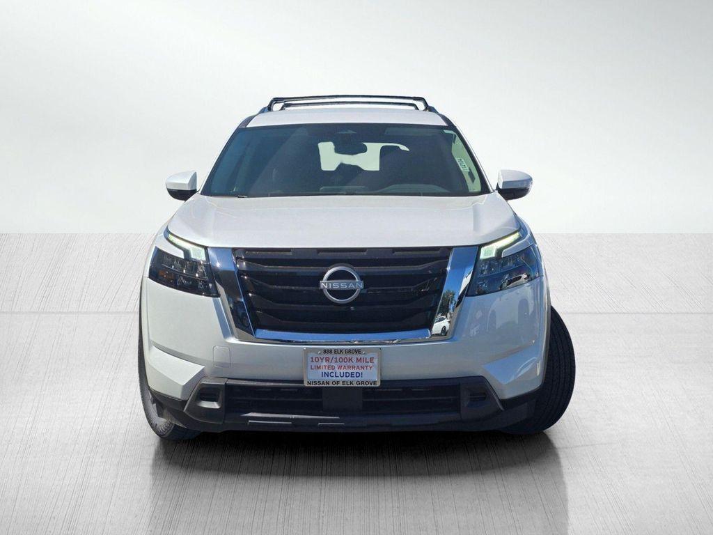 new 2025 Nissan Pathfinder car, priced at $44,225
