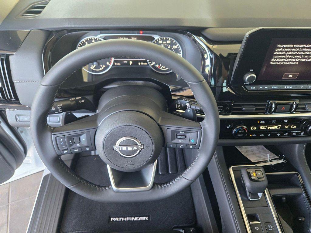 new 2025 Nissan Pathfinder car, priced at $44,225