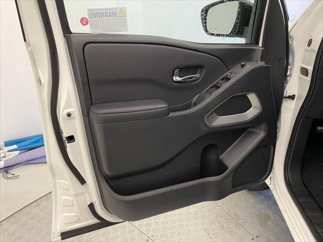 new 2025 Nissan Frontier car, priced at $35,929