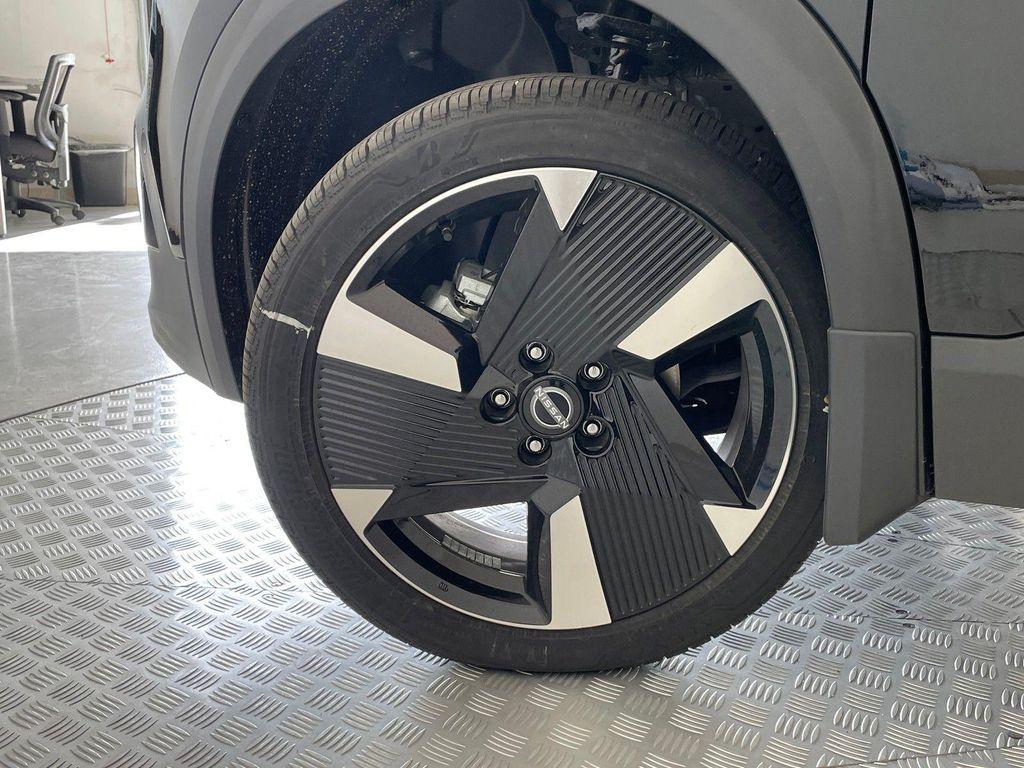 new 2025 Nissan Kicks car, priced at $27,510
