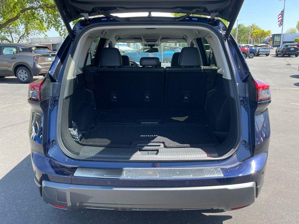 new 2025 Nissan Rogue car, priced at $39,885