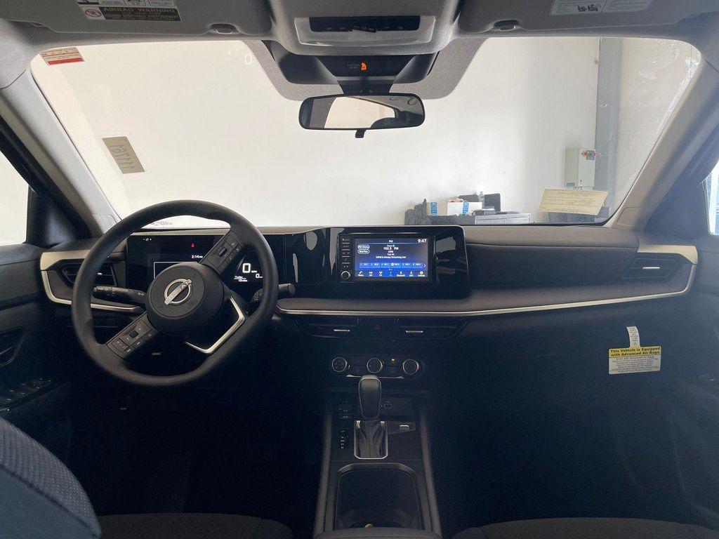 new 2025 Nissan Kicks car, priced at $24,614