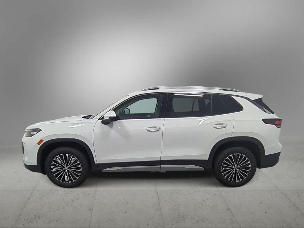 new 2025 Volkswagen Tiguan car, priced at $33,875