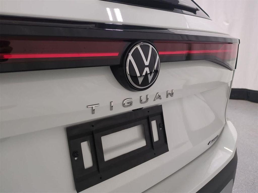new 2025 Volkswagen Tiguan car, priced at $33,875