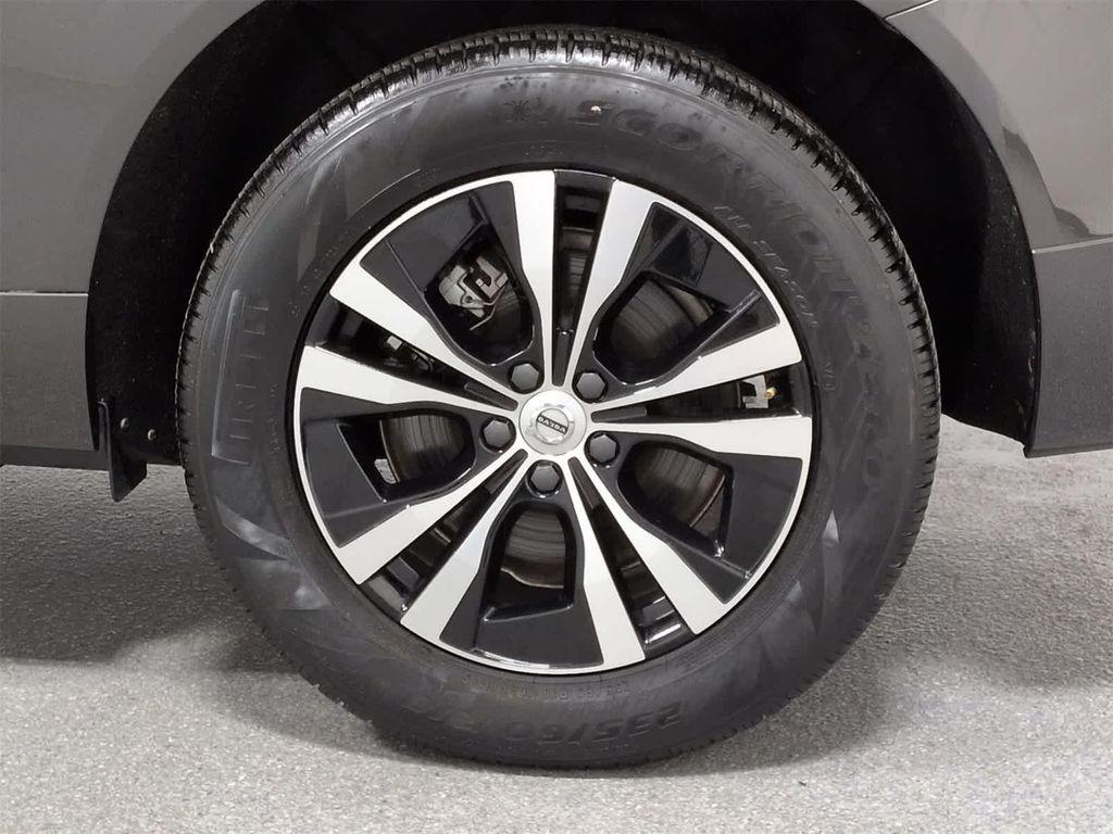 used 2022 Volvo XC60 Recharge Plug-In Hybrid car, priced at $38,065