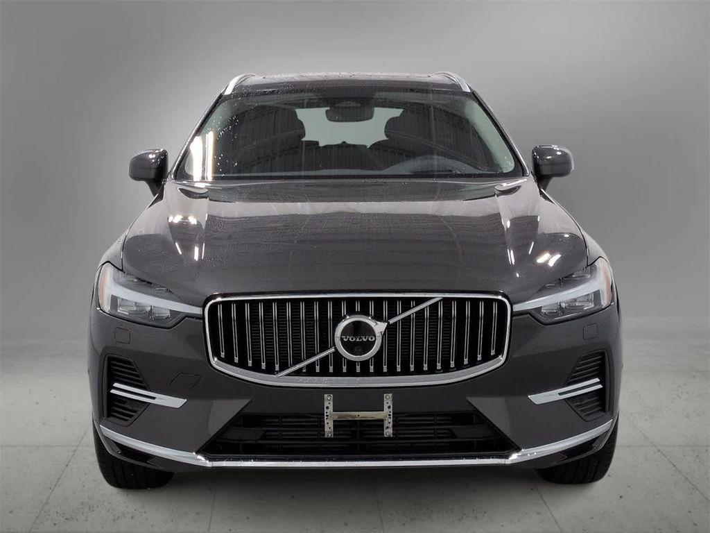 used 2022 Volvo XC60 Recharge Plug-In Hybrid car, priced at $38,065