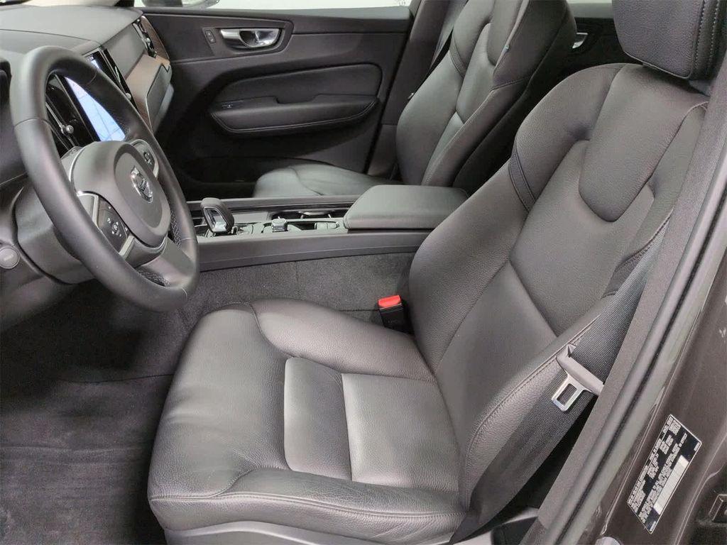 used 2022 Volvo XC60 Recharge Plug-In Hybrid car, priced at $38,065