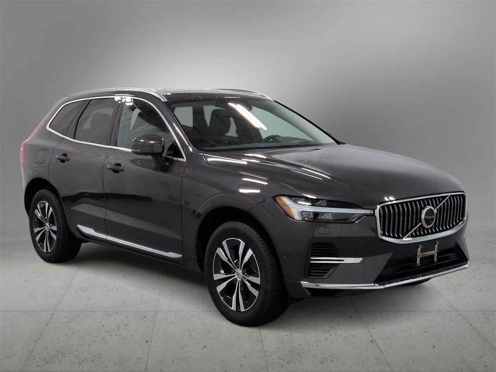 used 2022 Volvo XC60 Recharge Plug-In Hybrid car, priced at $38,065
