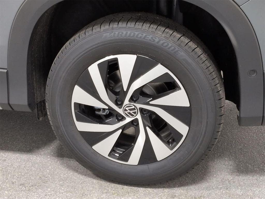 new 2026 Volkswagen Tiguan car, priced at $33,380