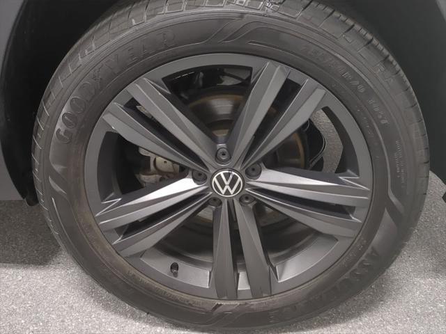 used 2021 Volkswagen Atlas Cross Sport car, priced at $25,000
