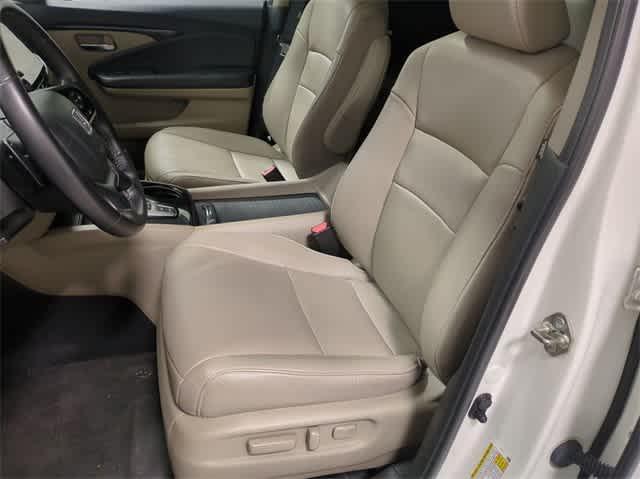 used 2019 Honda Pilot car, priced at $26,877