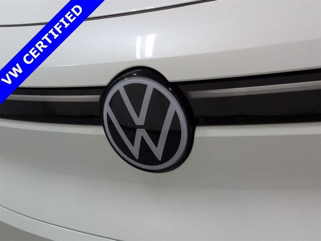 used 2025 Volkswagen ID.4 car, priced at $39,250