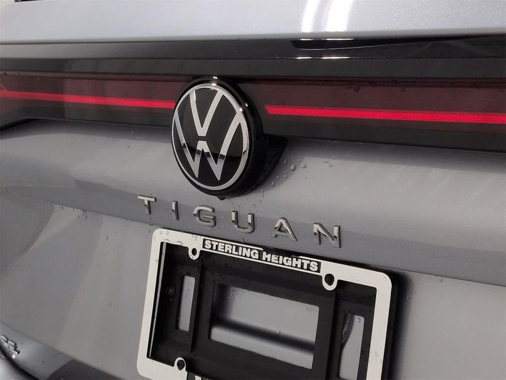 new 2025 Volkswagen Tiguan car, priced at $35,327