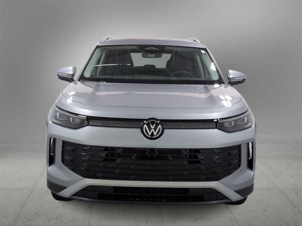 new 2025 Volkswagen Tiguan car, priced at $35,327