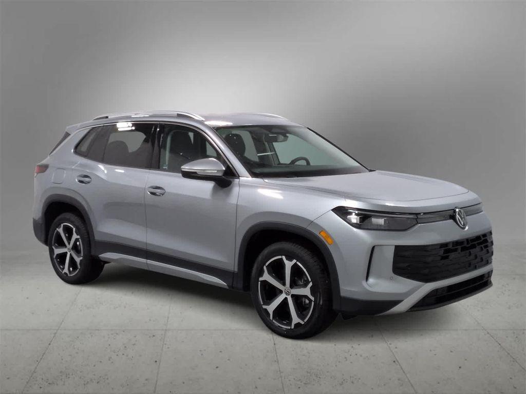 new 2025 Volkswagen Tiguan car, priced at $35,327