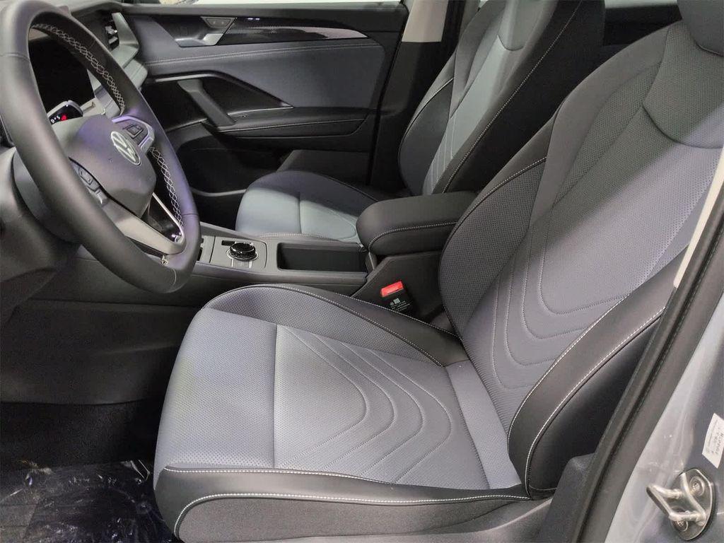 new 2025 Volkswagen Tiguan car, priced at $35,327