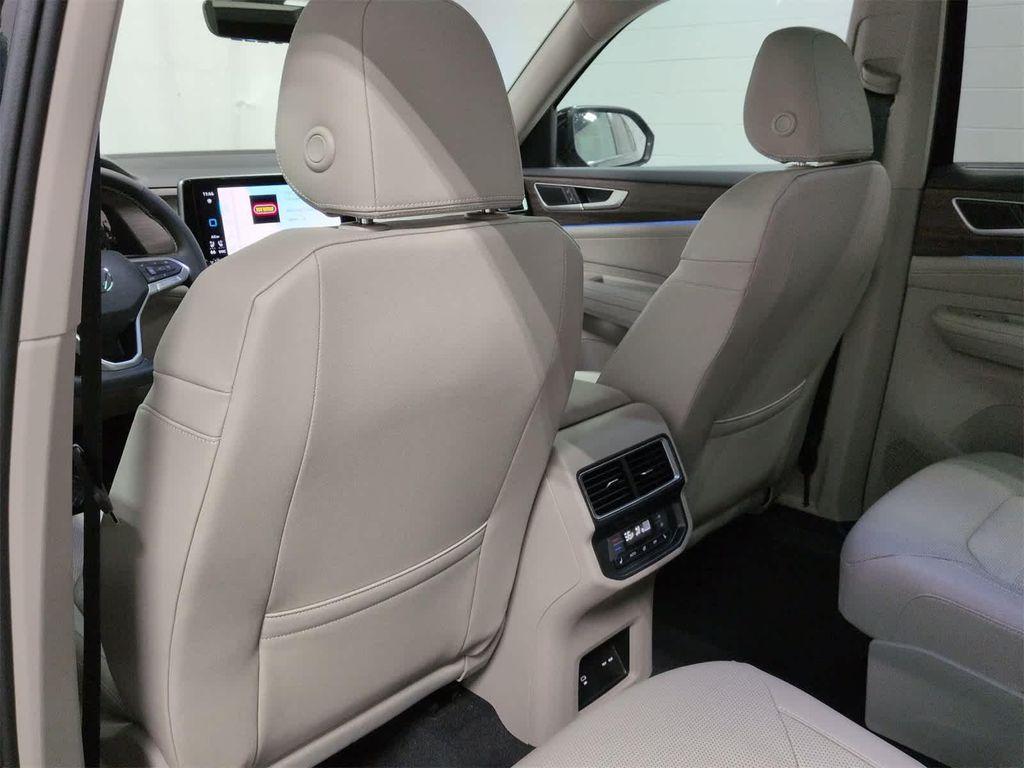 new 2026 Volkswagen Atlas car, priced at $51,030