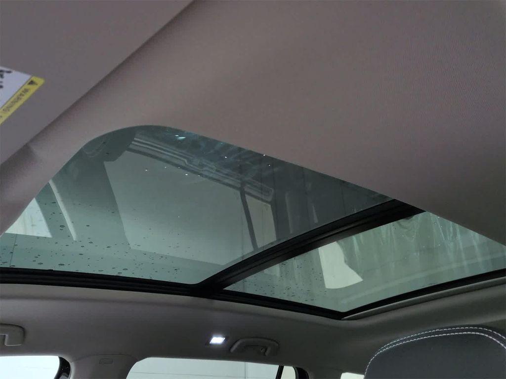 new 2026 Volkswagen Atlas car, priced at $48,488