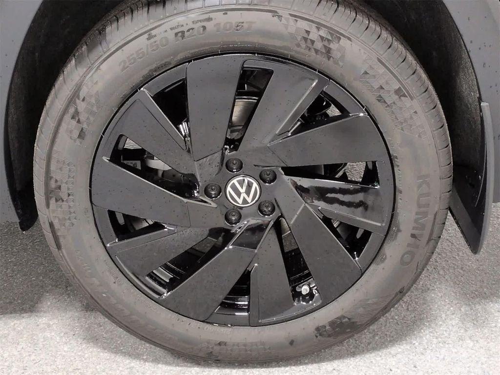 new 2026 Volkswagen Atlas car, priced at $48,488