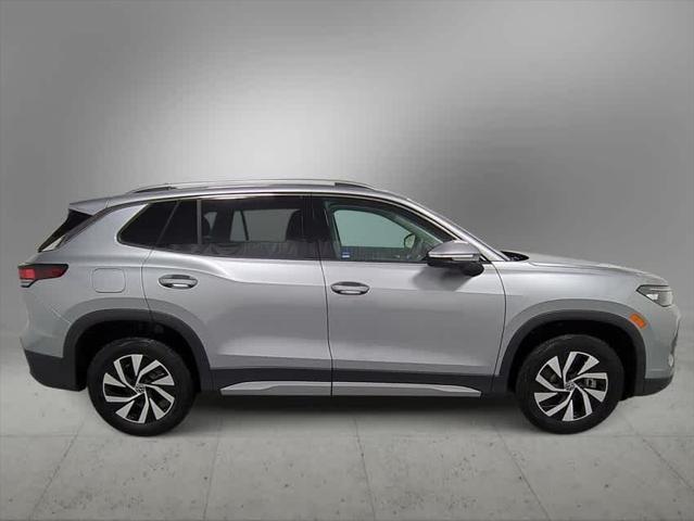 new 2025 Volkswagen Tiguan car, priced at $33,121