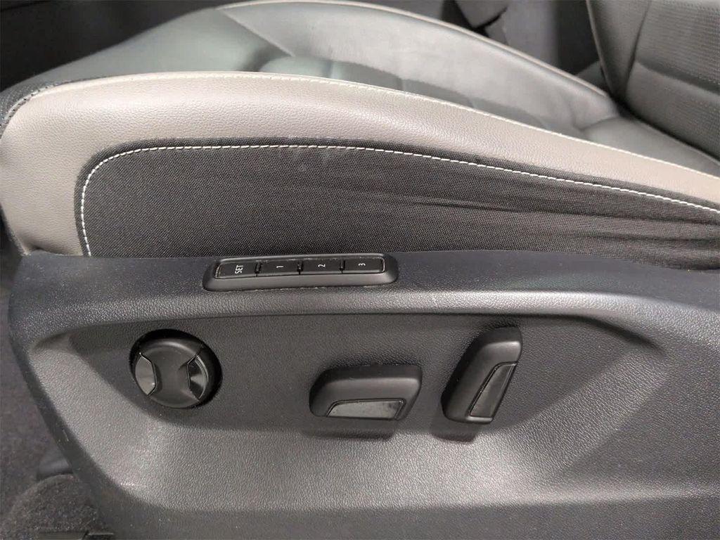 used 2020 Volkswagen Atlas Cross Sport car, priced at $24,950