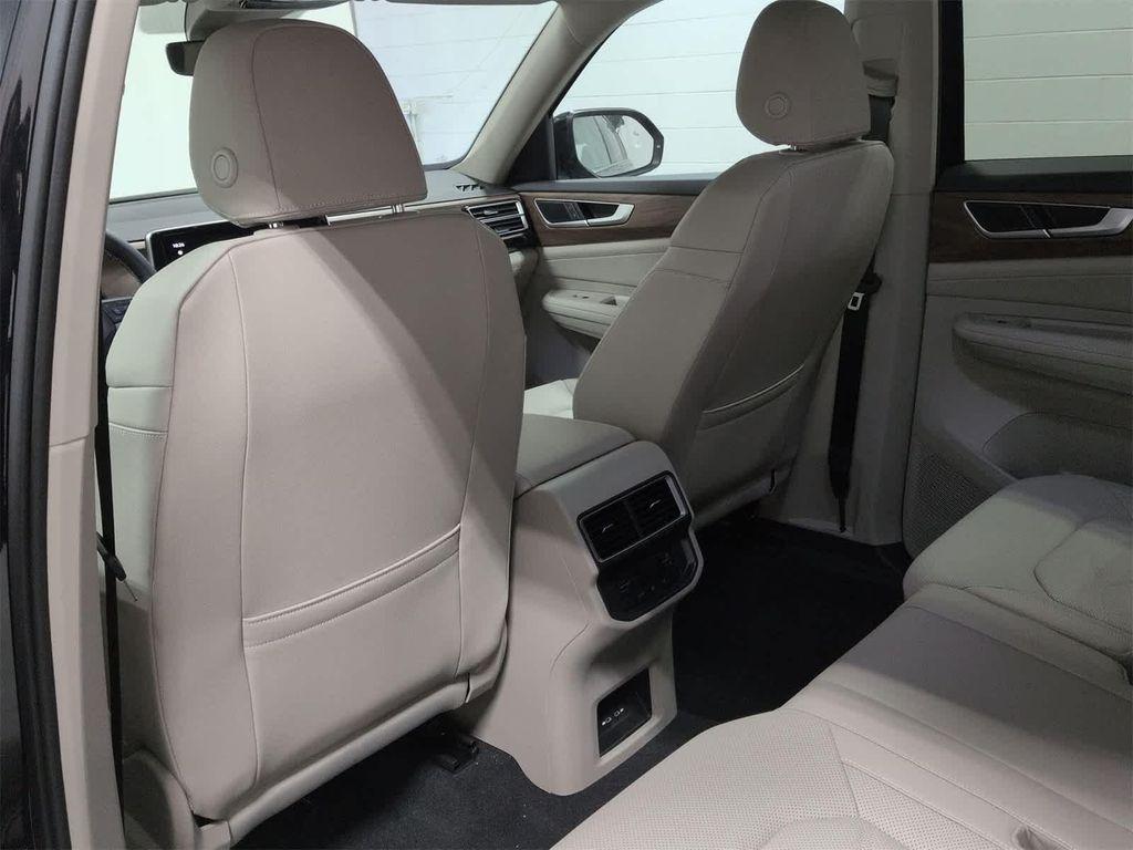 new 2026 Volkswagen Atlas car, priced at $41,908