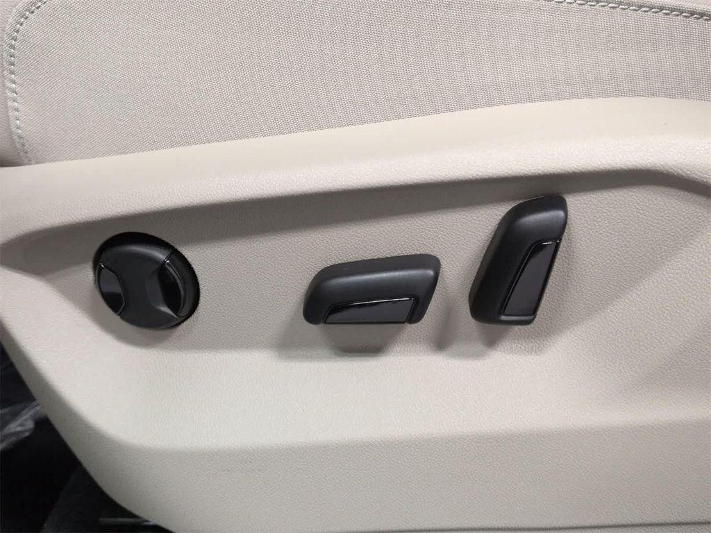 new 2026 Volkswagen Atlas car, priced at $41,908