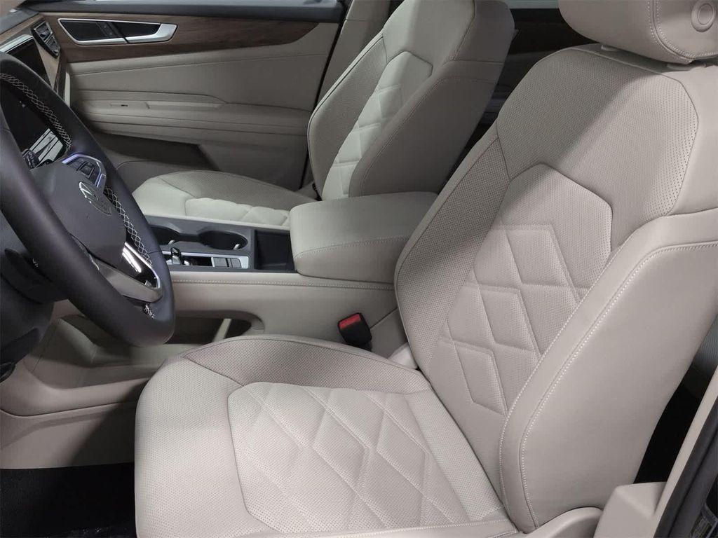 new 2026 Volkswagen Atlas car, priced at $41,908