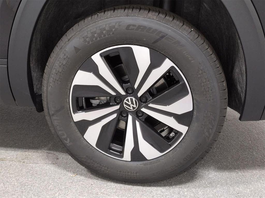 new 2026 Volkswagen Atlas car, priced at $41,908