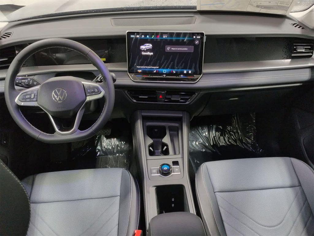new 2025 Volkswagen Tiguan car, priced at $36,605