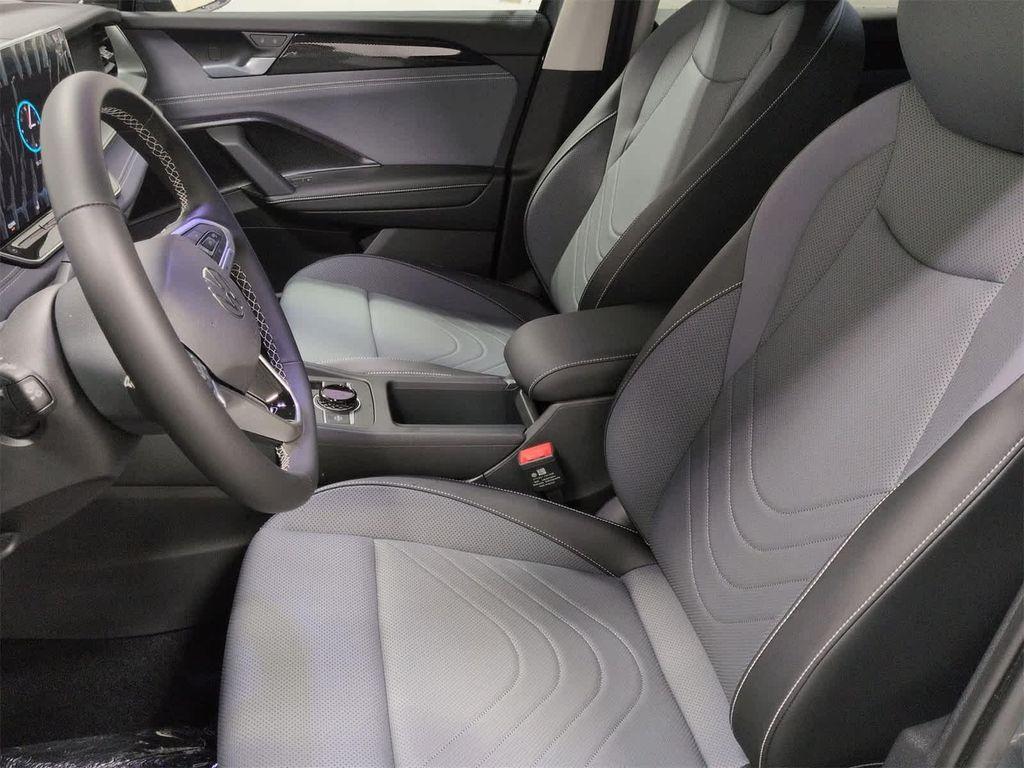 new 2025 Volkswagen Tiguan car, priced at $36,605
