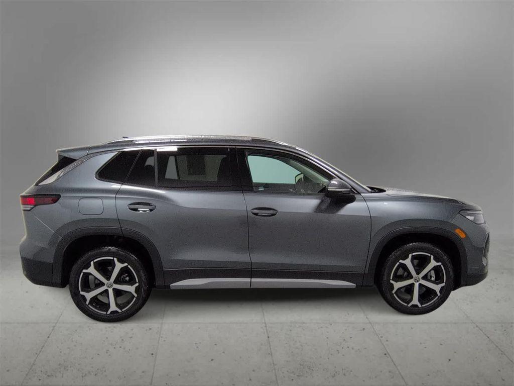 new 2025 Volkswagen Tiguan car, priced at $36,605