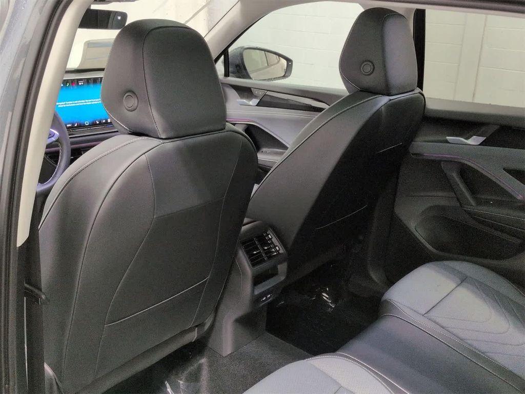 new 2025 Volkswagen Tiguan car, priced at $36,605