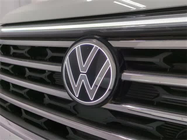 new 2024 Volkswagen Atlas car, priced at $45,120