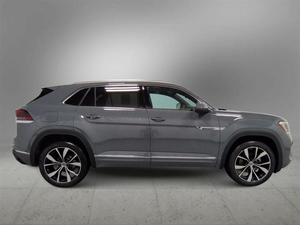 new 2026 Volkswagen Atlas Cross Sport car, priced at $54,587