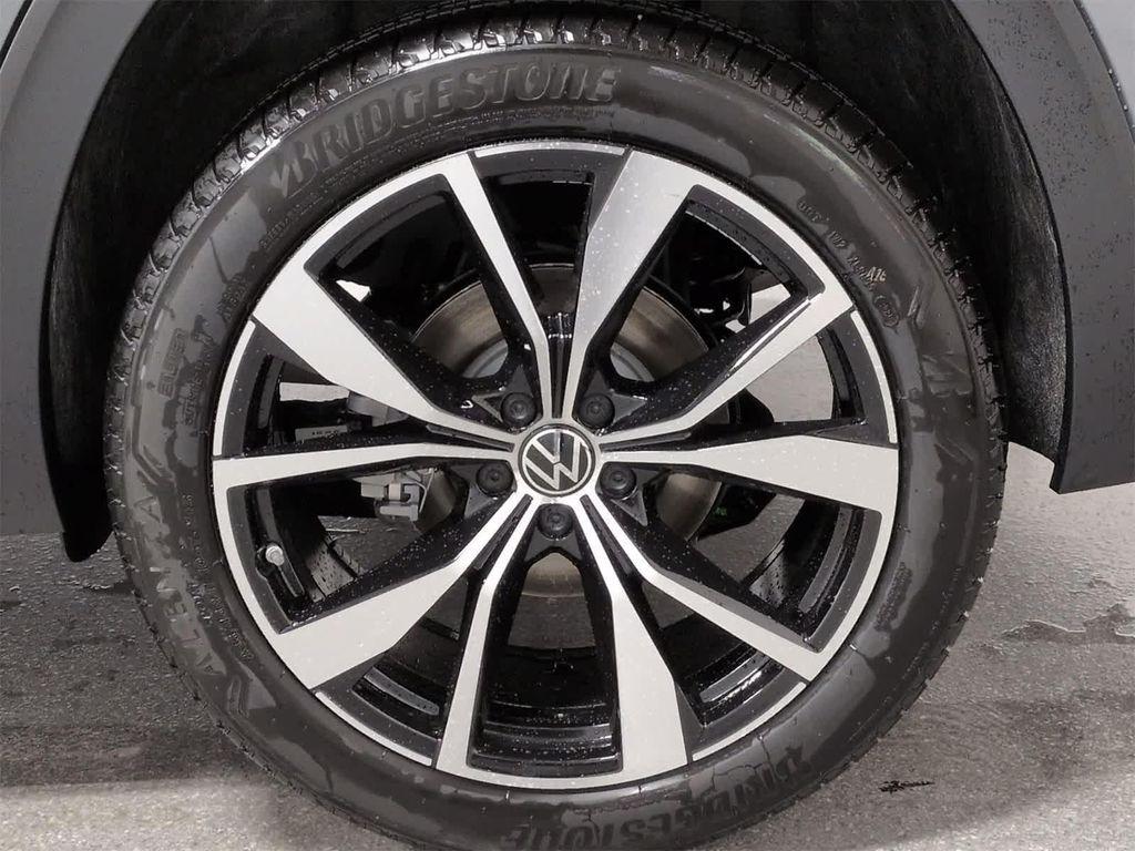 new 2026 Volkswagen Atlas Cross Sport car, priced at $54,587